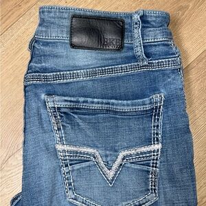BKE Men's Classic Blue Slim Straight 32/34 Jeans